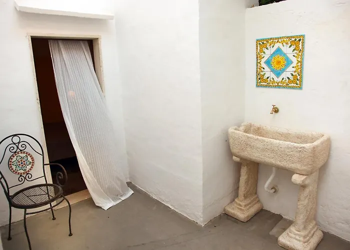 Vecchia Cantina - Le Guest house